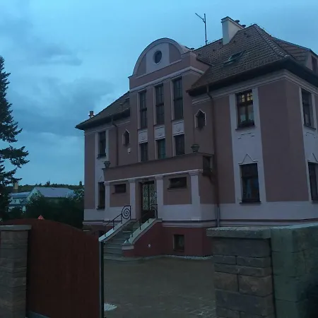 Apartment Gross-nadrazni 320 Ostrov